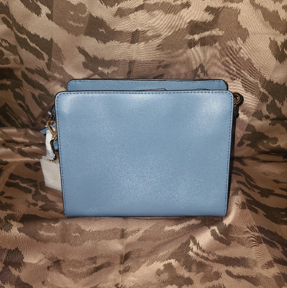 MICHAEL Kors Purse - Picture 3 of 16
